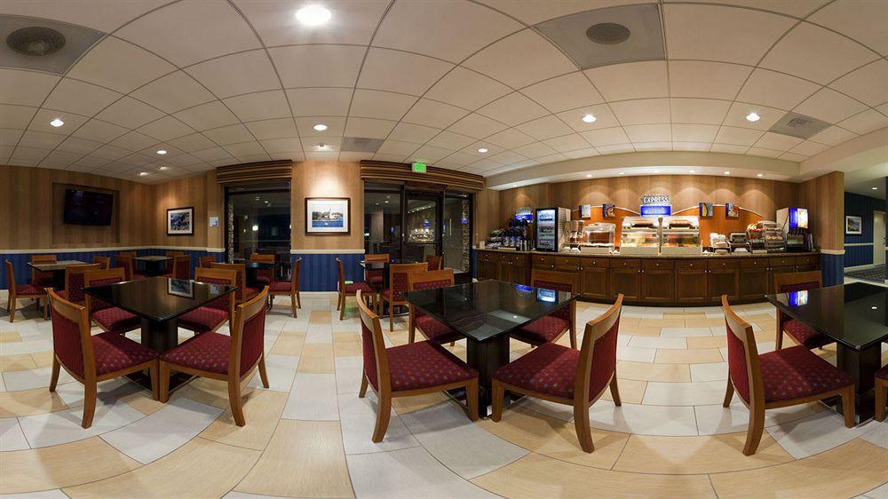 Holiday Inn Express Hotel & Suites Santa Cruz By Ihg Екстер'єр фото