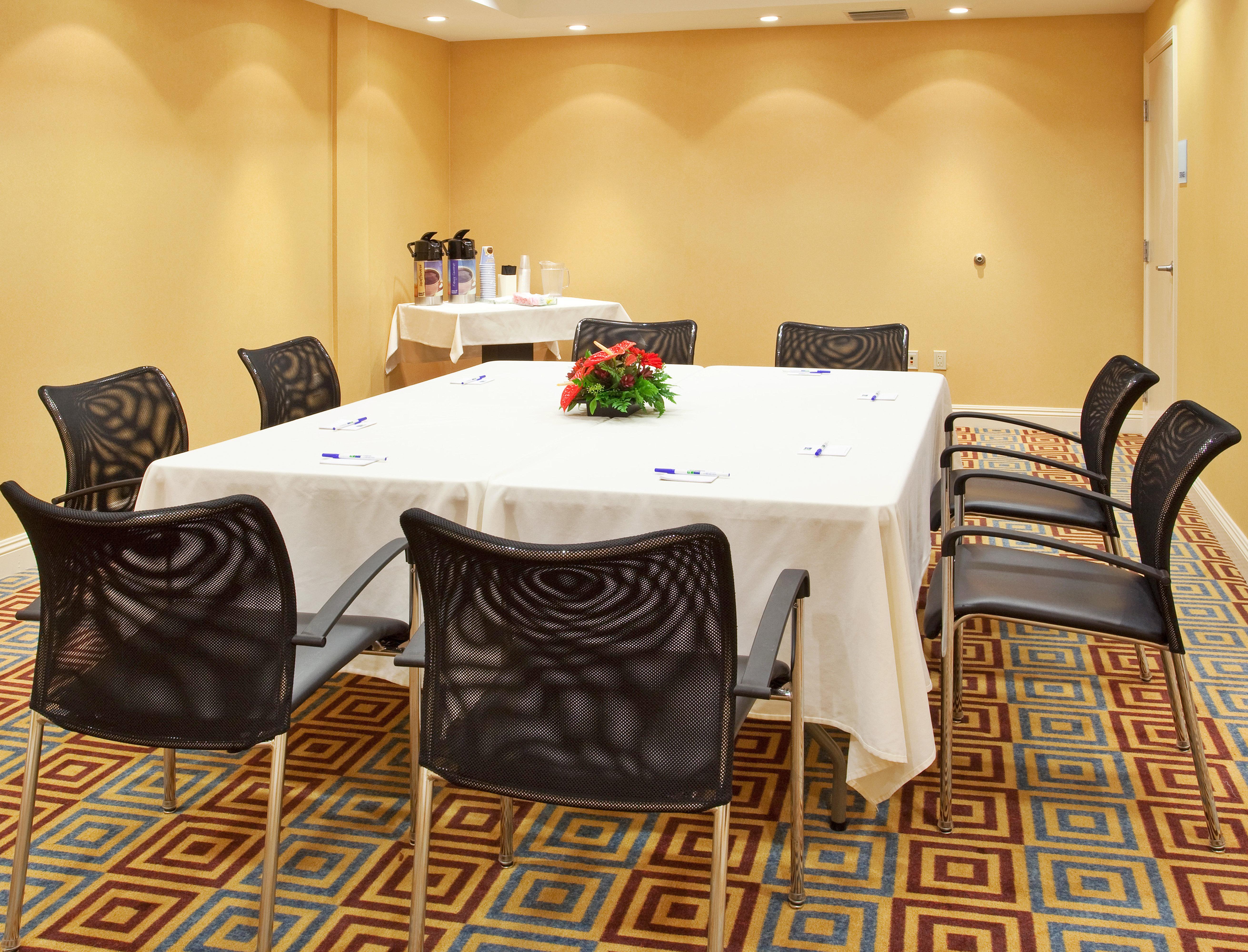 Holiday Inn Express Hotel & Suites Santa Cruz By Ihg Екстер'єр фото